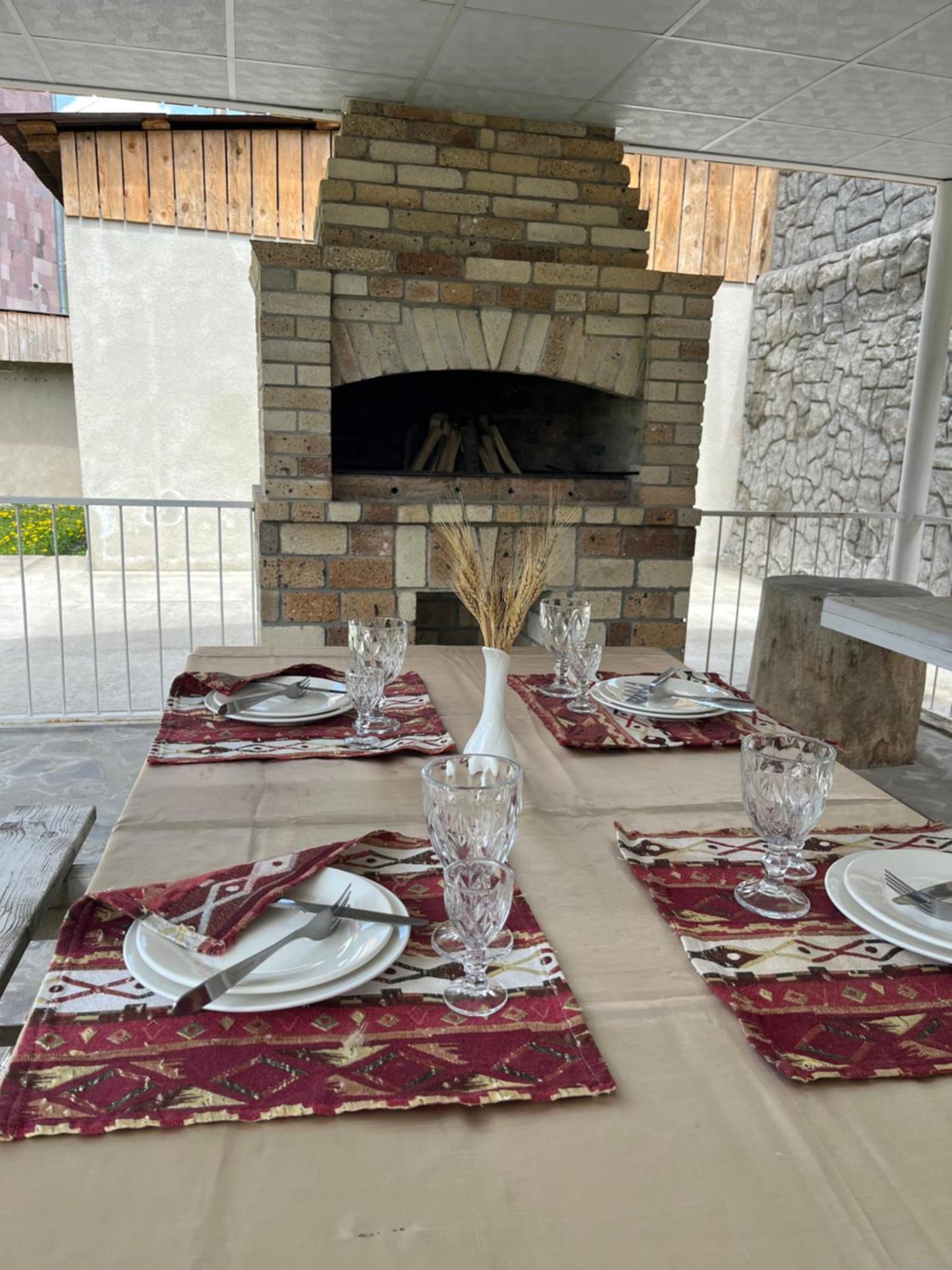 Diligence Hotel Dilijan Exteriör bild